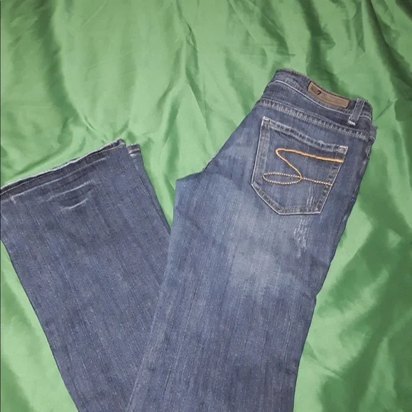 SEVEN7 Distressed Patch Jeans - Picture 8 of 8